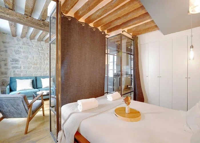 Authentic 1br 4p Arts Et Metiers Appartement Parijs